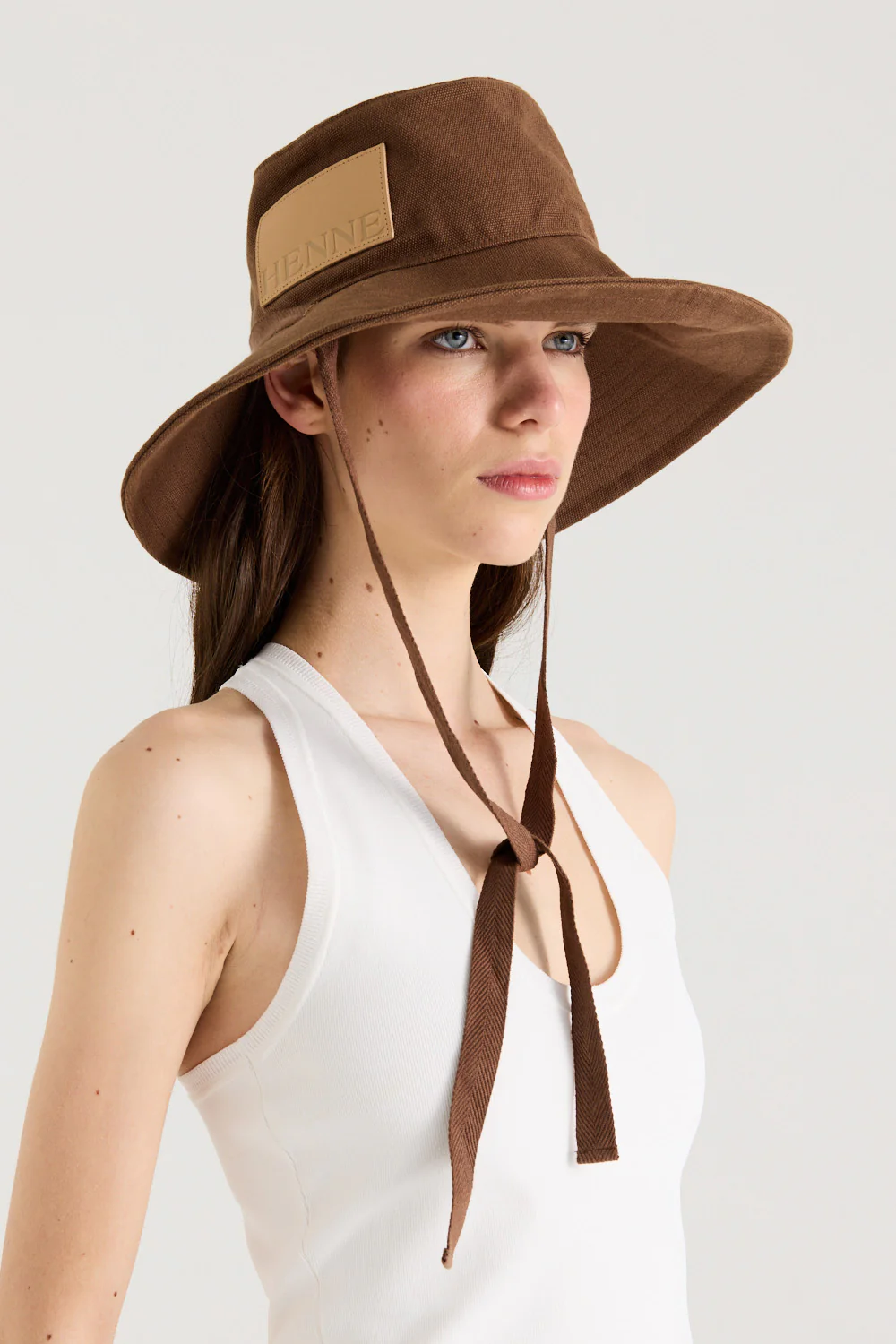 Henne Bucket Hat - Image 4
