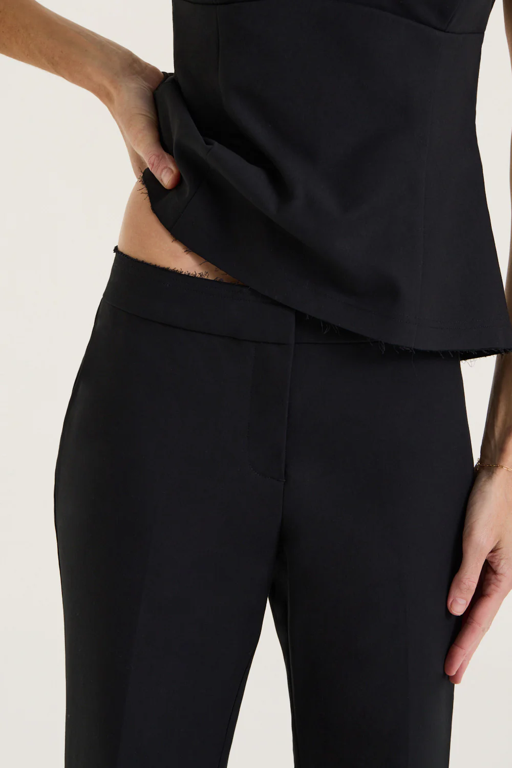 Zaya Pant - Image 6
